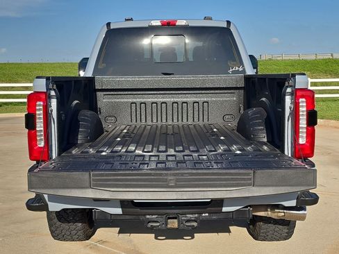Used 2024 Ford F250 Lariat w/ Lariat Ultimate Package AWD/4WD image 13