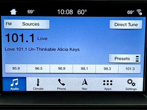 Used 2019 Ford Expedition XLT w/ Equipment Group 202A image 6