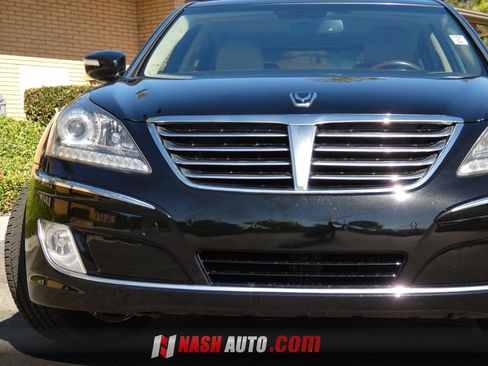 Used 2013 Hyundai Equus Signature RWD image 19