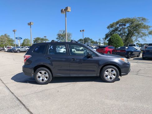 Used 2014 Subaru Forester 2.5i AWD/4WD image 3