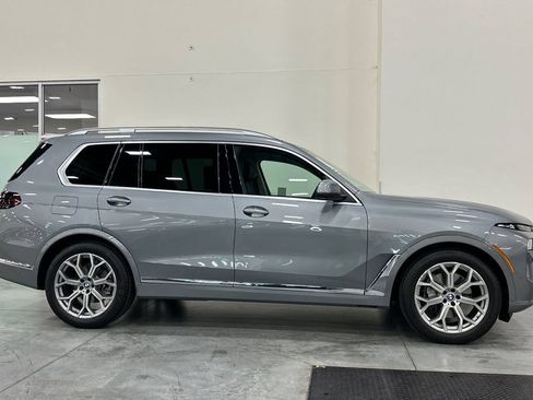 Used 2026 BMW X7 xDrive40i AWD/4WD image 3