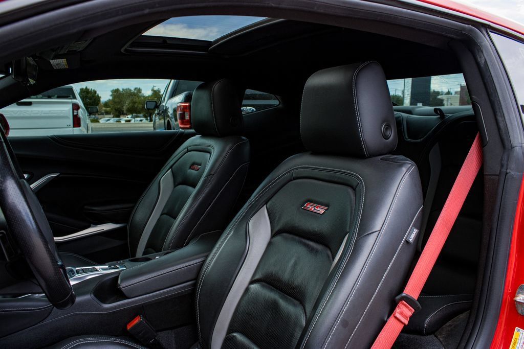 Used 2023 Chevrolet Camaro SS RWD image 12