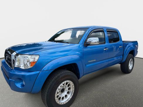 Used 2007 Toyota Tacoma PreRunner RWD image 2
