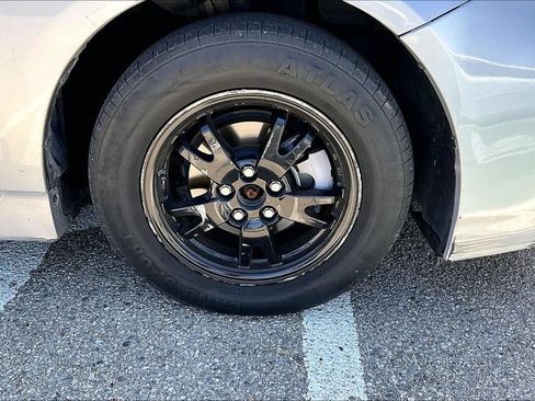 Used 2015 Toyota Prius Three FWD image 8