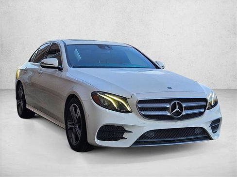 Used 2018 Mercedes-Benz E 300 E 300 image 3