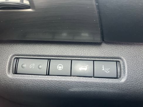 Used 2023 Nissan Pathfinder Platinum w/ Cargo Package image 14