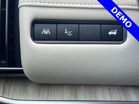 New 2025 Nissan Armada Platinum Reserve AWD/4WD image 19