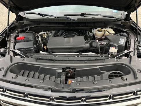 Used 2021 Chevrolet Suburban RST w/ Luxury Package image 33