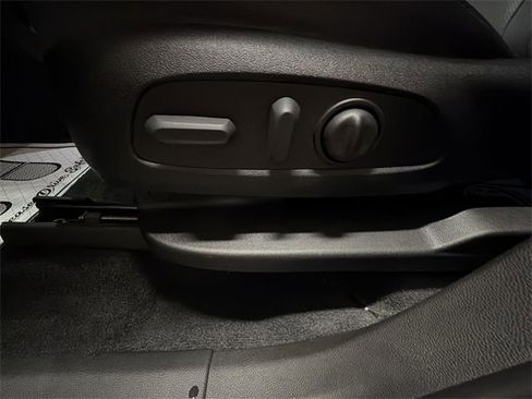 Certified 2024 Buick Enclave Essence w/ Experience Buick Package image 12