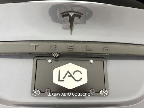 Used 2018 Tesla Model X 100D AWD/4WD image 32