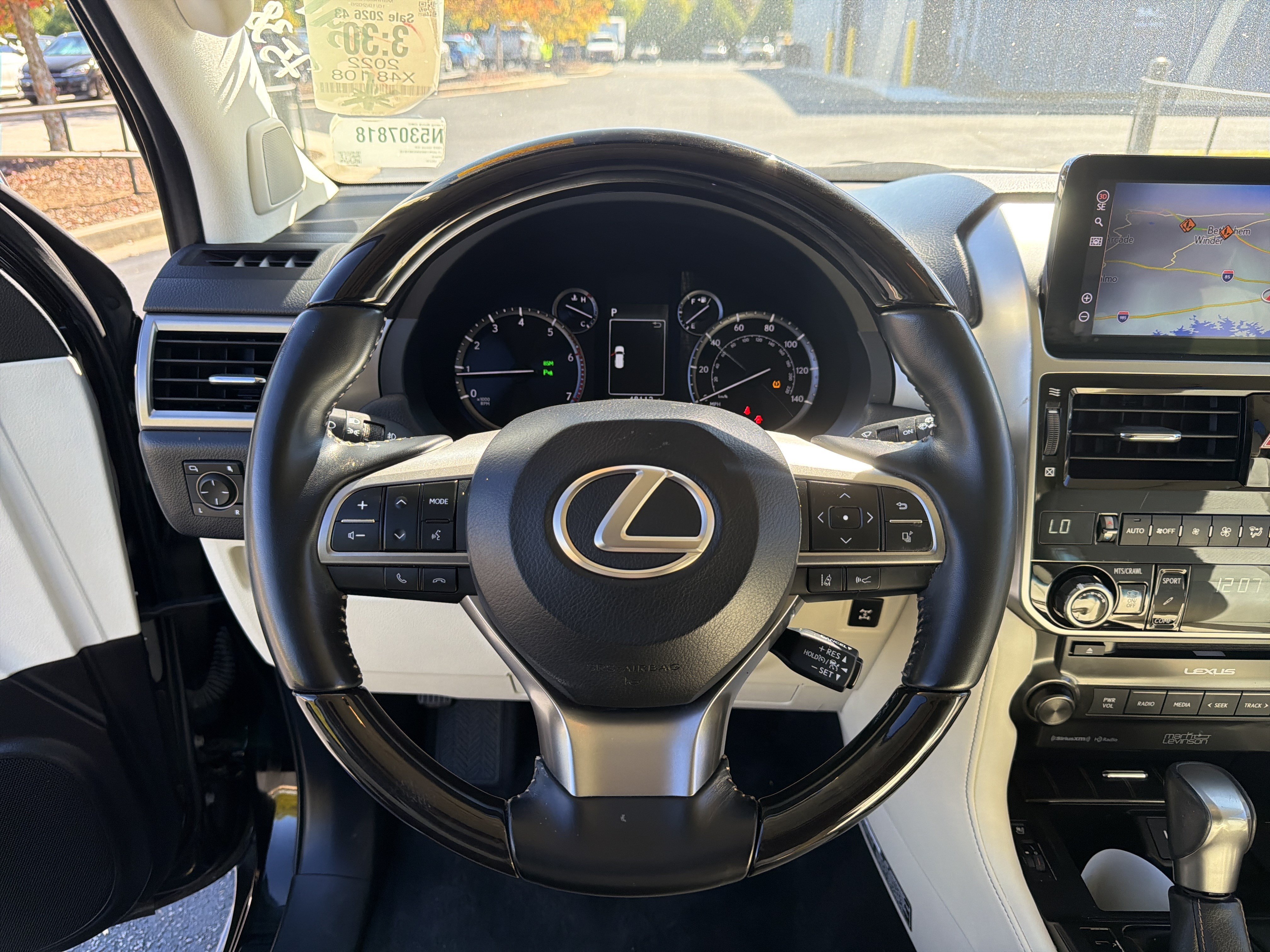 Used 2022 Lexus GX 460 Luxury w/ Off Road Package AWD/4WD image 17