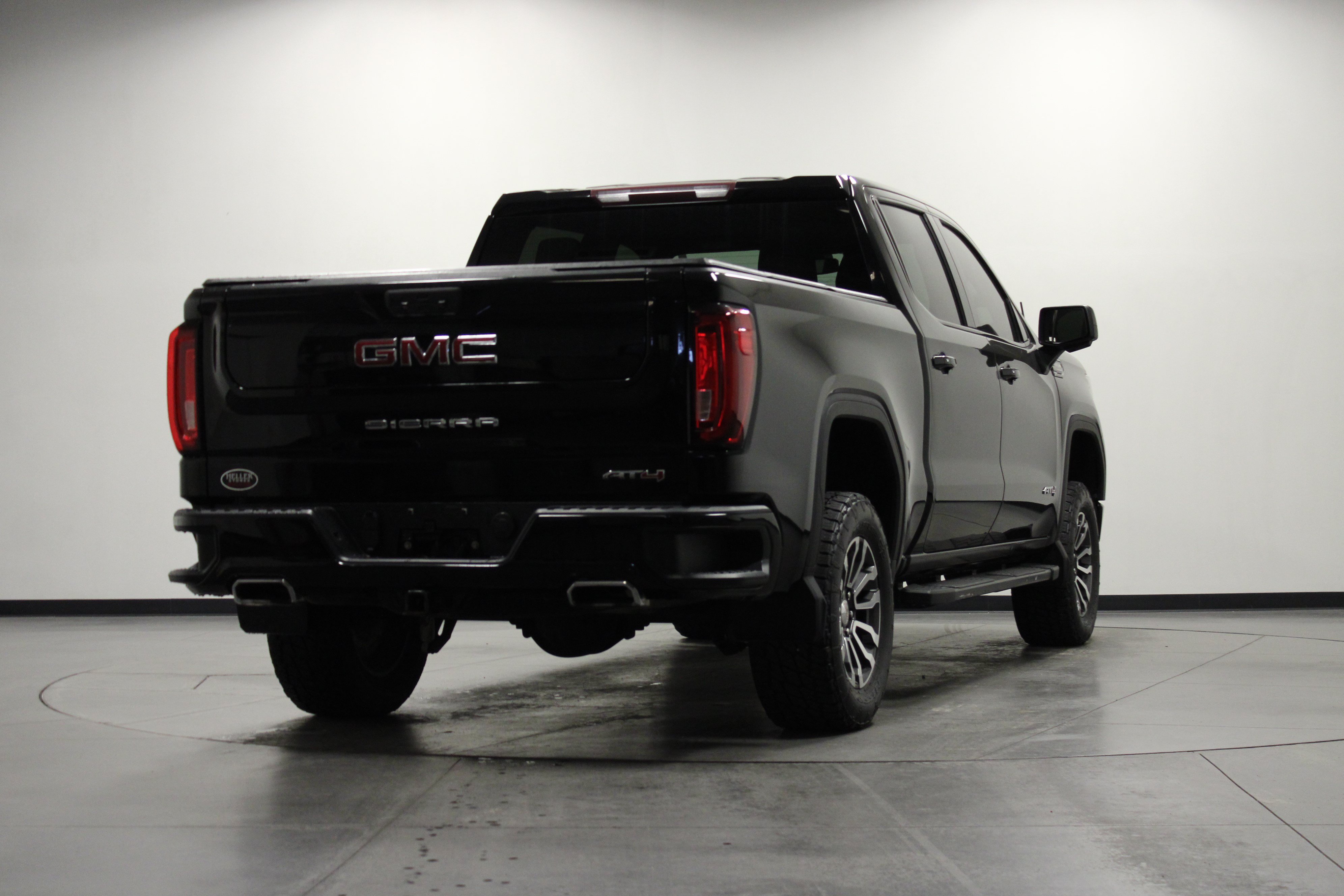 Used 2019 GMC Sierra 1500 AT4 AWD/4WD image 4
