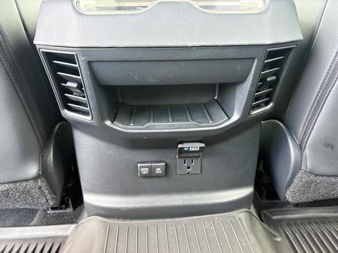 Used 2023 Toyota Tundra Limited AWD/4WD image 10
