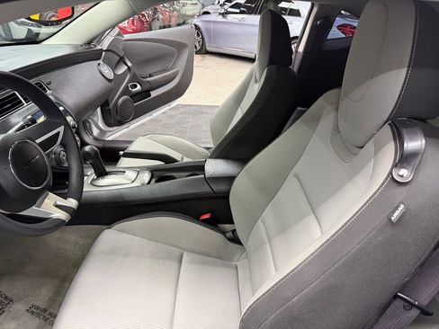 Used 2011 Chevrolet Camaro LT RWD image 30