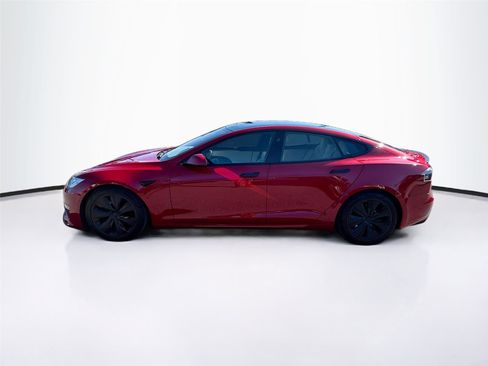 Used 2021 Tesla Model S Plaid image 4