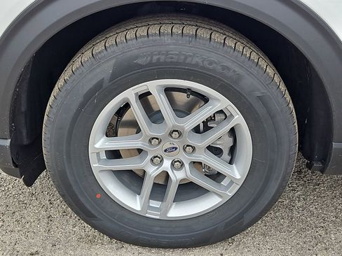 New 2026 Ford Explorer Active w/ Active Comfort Package image 17