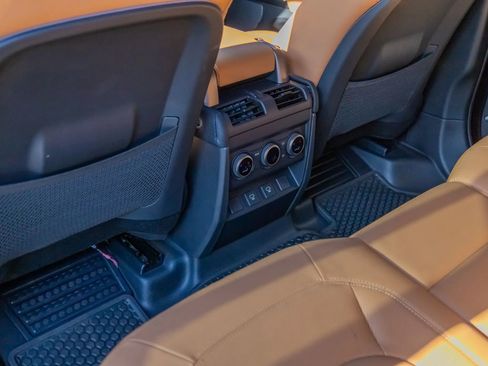 Used 2024 Land Rover Defender 110 V8 image 62