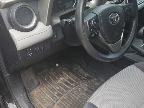 Used 2013 Toyota RAV4 XLE AWD/4WD image 18