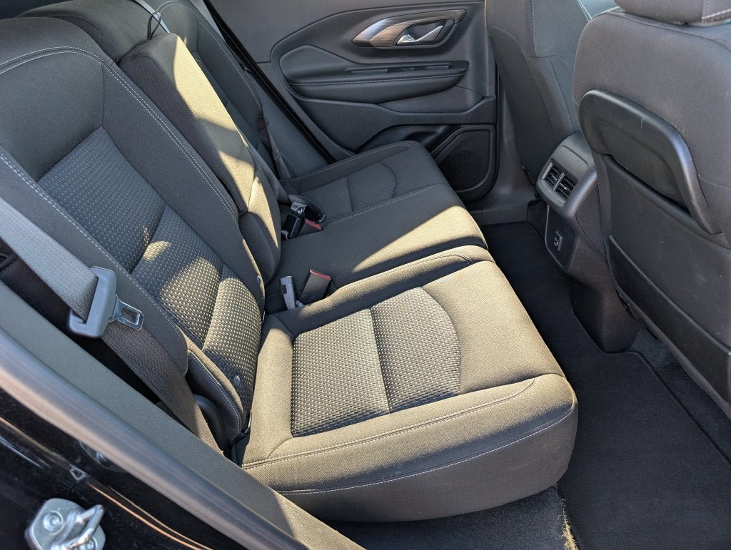 Used 2024 GMC Terrain SLE FWD image 4