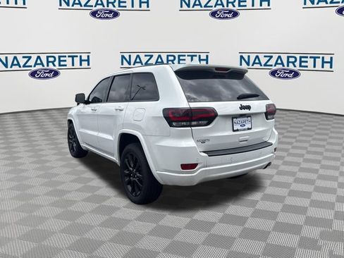Used 2021 Jeep Grand Cherokee Laredo X AWD/4WD image 5