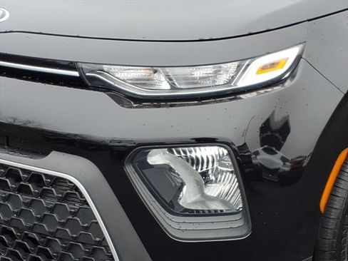 Certified 2021 Kia Soul LX image 8