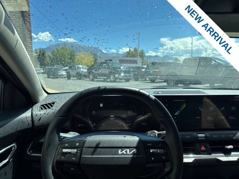Used 2025 Kia K4 EX FWD image 20