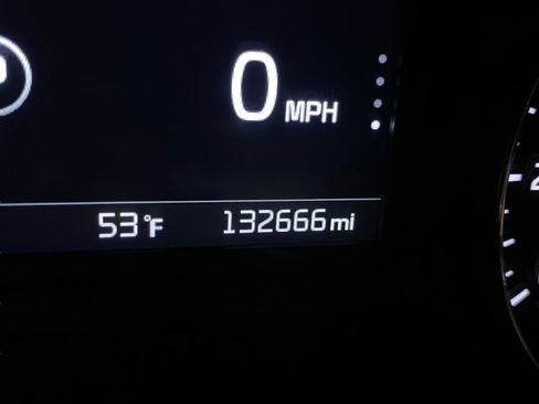 Used 2018 Kia Sorento AWD image 11
