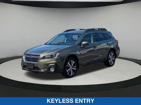 Used 2018 Subaru Outback 2.5i Limited image 8