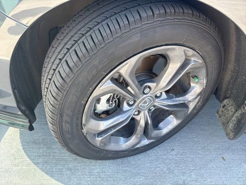 Used 2023 Honda Accord EX-L image 12