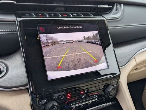 Certified 2021 Jeep Grand Cherokee L Limited AWD/4WD image 20