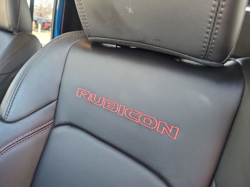 Used 2025 Jeep Gladiator Rubicon image 17