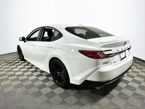 Used 2025 Toyota Camry SE w/ Multimedia Upgrade Package FWD image 5