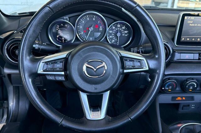 Used 2016 MAZDA MX-5 Miata Club RWD image 14