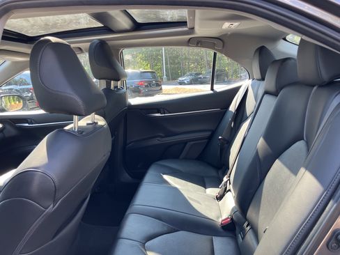 Used 2023 Toyota Camry XLE FWD image 32