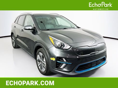 Used 2022 Kia Niro EX image 1