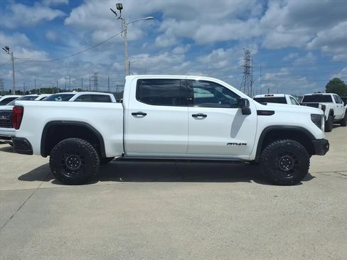 New 2026 GMC Sierra 1500 AT4X w/ AT4X AEV Edition AWD/4WD image 8