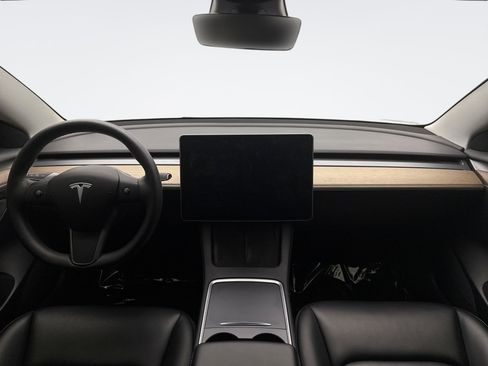 Used 2021 Tesla Model 3 Standard Range Plus image 14