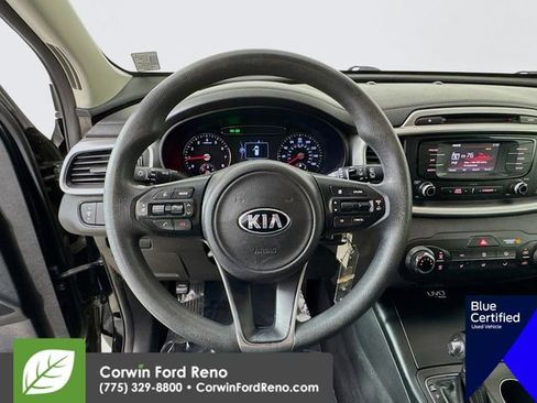 Used 2016 Kia Sorento LX image 14