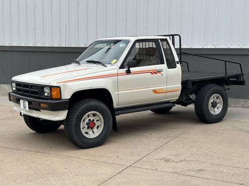 Used 1986 Toyota Pickup SR5 image 6