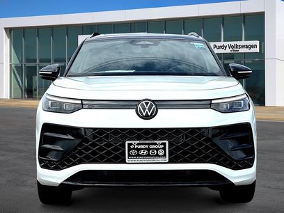 New 2026 Volkswagen Tiguan SE R-Line
