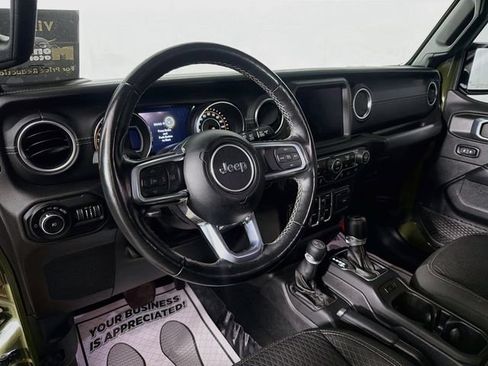 Used 2021 Jeep Wrangler Unlimited Sahara AWD/4WD image 9