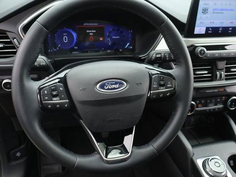 Used 2022 Ford Escape Titanium w/ Class II Trailer Tow Package AWD/4WD image 26