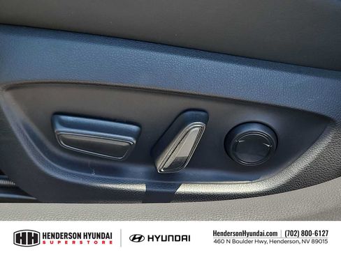 Used 2024 Toyota Prius Limited w/ Limited Premium Package FWD image 17
