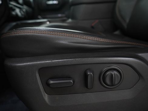 Used 2019 GMC Sierra 1500 AT4 w/ AT4 Premium Package image 25