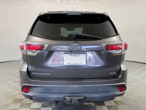 Used 2014 Toyota Highlander XLE FWD image 7