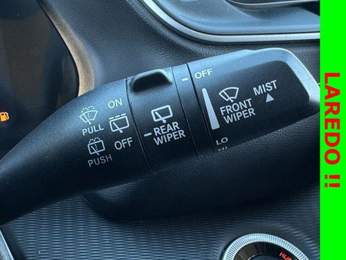 Used 2023 Jeep Grand Cherokee L Laredo image 21