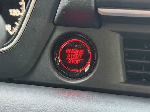 Used 2023 Honda Pilot Touring image 27