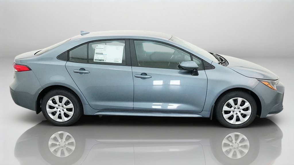 New 2027 Toyota Corolla LE FWD image 14