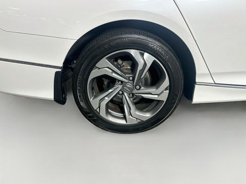 Used 2020 Honda Accord EX-L image 11