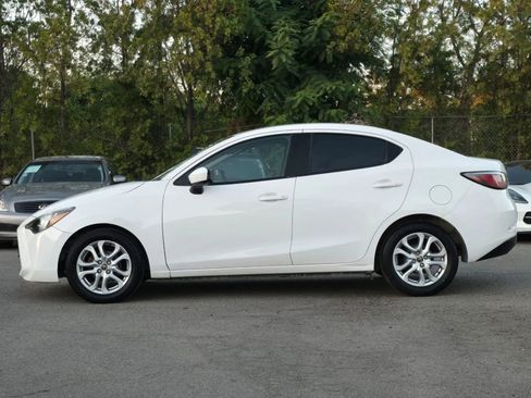 Used 2018 Toyota Yaris iA image 7